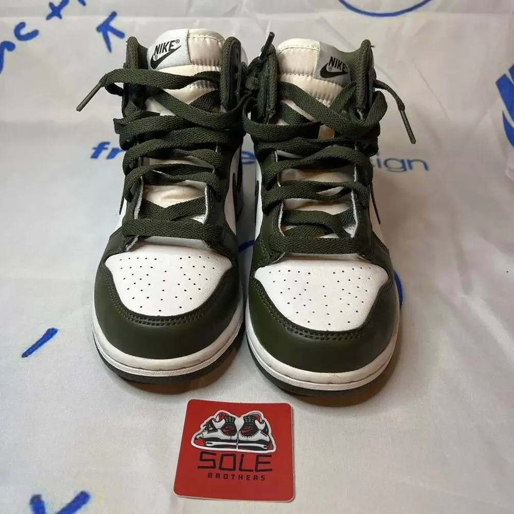 Nike Dunk High SE Olive